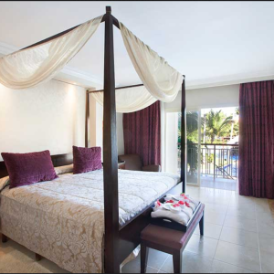 COLONIAL JUNIOR OUTDOOR JACUZZI