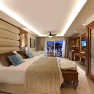 FAMILY CLUB SKY VIEW SUITE (ROOF TOP WITH OUTDOOR JACUZZI)