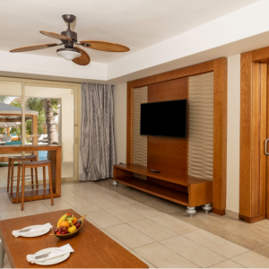 FAMILY CLUB SWIM UP SUITE(OUTDOOR JACUZZI)